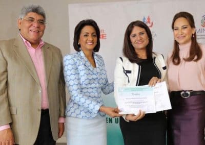 Despacho de la Primera Dama, MINERD y Fundación MAPFRE impulsan educación inclusiva en RD